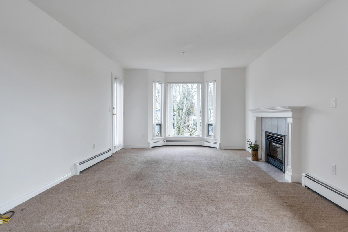 Guest Bathroom Photo of 210 9260 No.2 Road, Richmond, BC