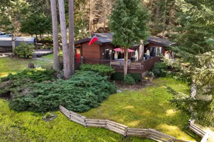 1517 Whitesails Drive, Bowen Island, BC, Bowen island — Single Family Residence for sale