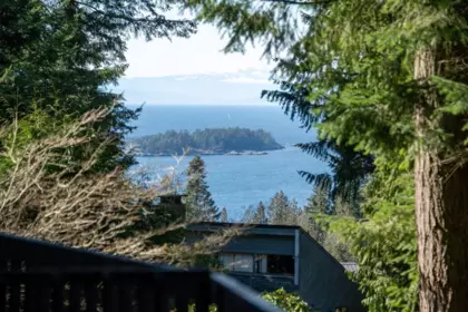 1517 Whitesails Drive, Bowen Island, BC, Bowen island — Single Family Residence for sale