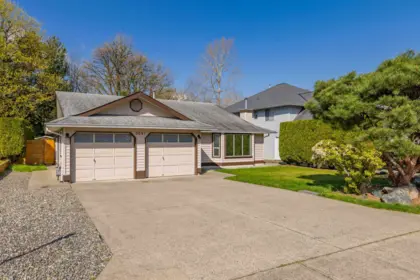 3641 Latimer Street, Abbotsford, BC, Abbotsford — Single Family Residence for sale