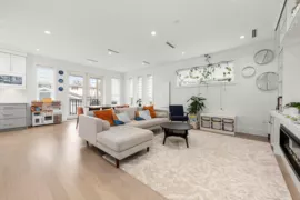 MLS R2993279