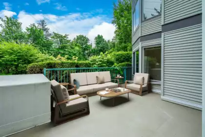 105 2451 Gladwin Road, Abbotsford, BC, Abbotsford — Apartment/Condo for sale