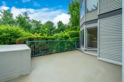 105 2451 Gladwin Road, Abbotsford, BC, Abbotsford — Apartment/Condo for sale