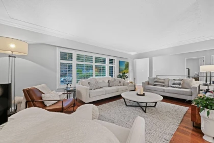 549 W 22nd Street, North Vancouver, BC, North Vancouver — Single Family Residence for sale