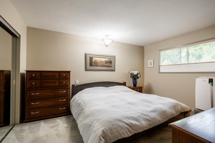 Mudroom Photo of 17895 96 Avenue, Surrey, BC