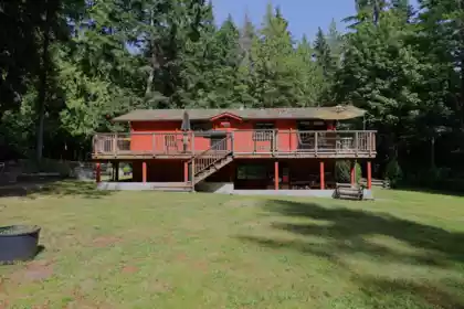 1747 Hanbury Road, Roberts Creek, BC, Roberts Creek — Single Family Residence for sale