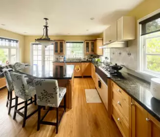 1749 West 62nd Avenue, Vancouver, BC, Vancouver — Single Family Residence for sale
