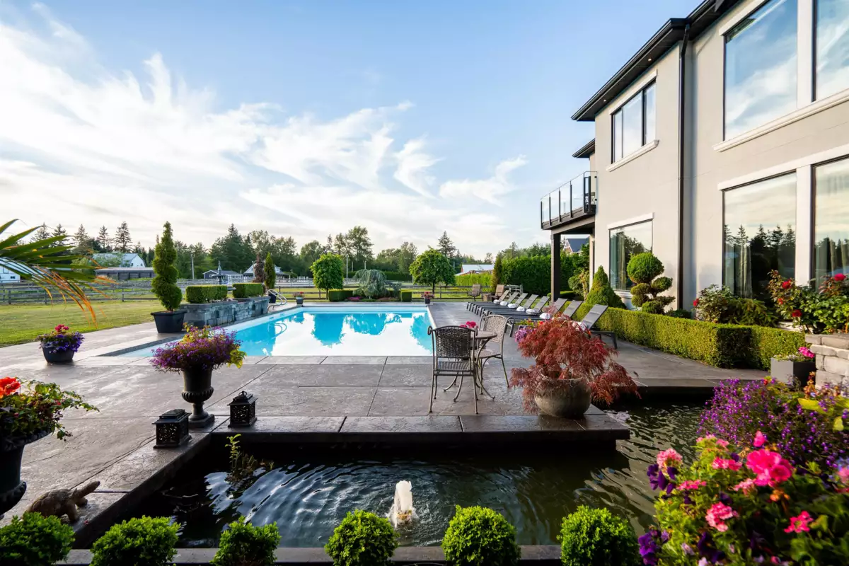 Bedroom 2 Photo of 687 204 Street, Langley, BC