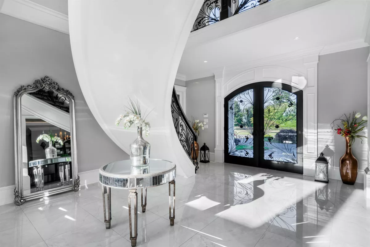Dining Area Photo of 687 204 Street, Langley, BC