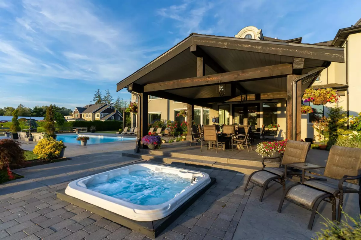 Primary Bathroom Photo of 687 204 Street, Langley, BC