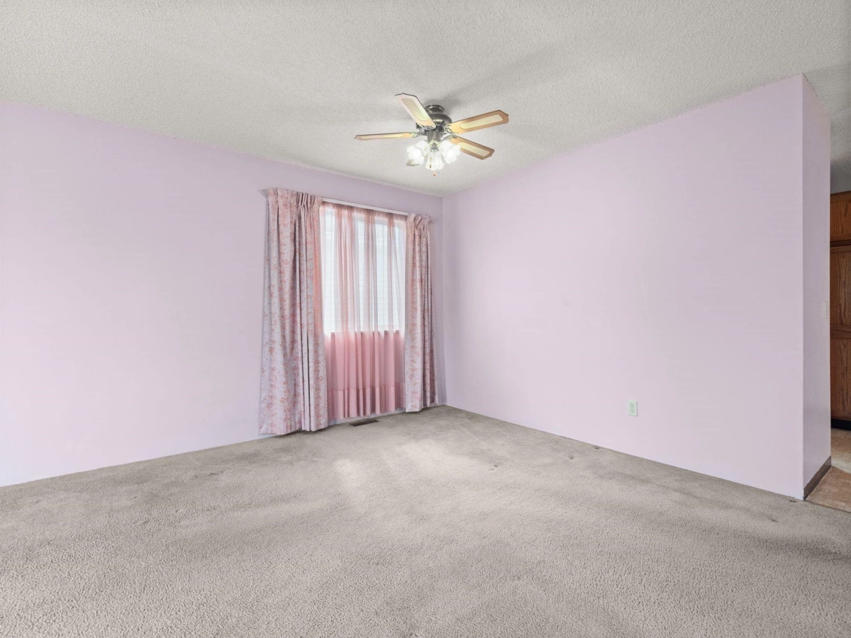 Living Room Photo of 11764 74 Avenue, Delta, BC