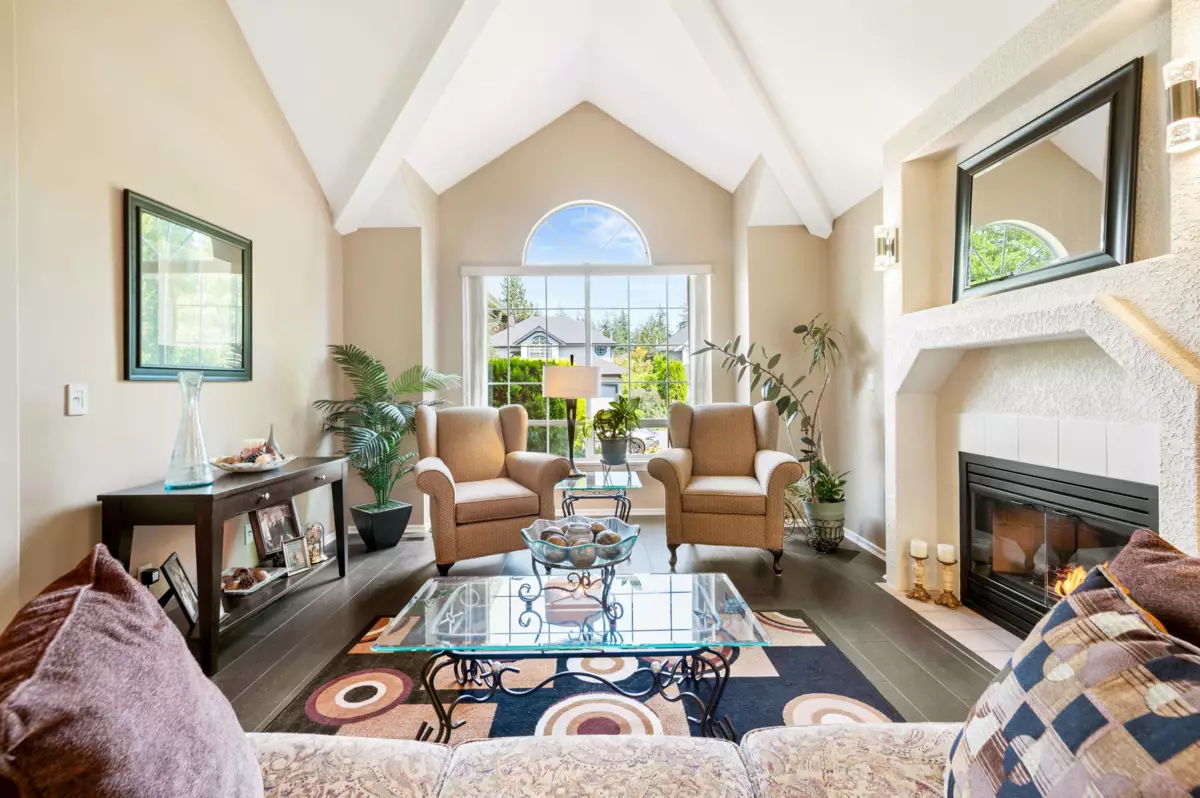 Living Room Photo of 10931 161a Street, Surrey, BC