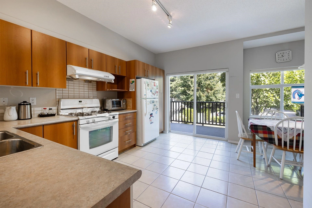 Dining Area Photo of 1 9333 Sills Avenue, Richmond, BC