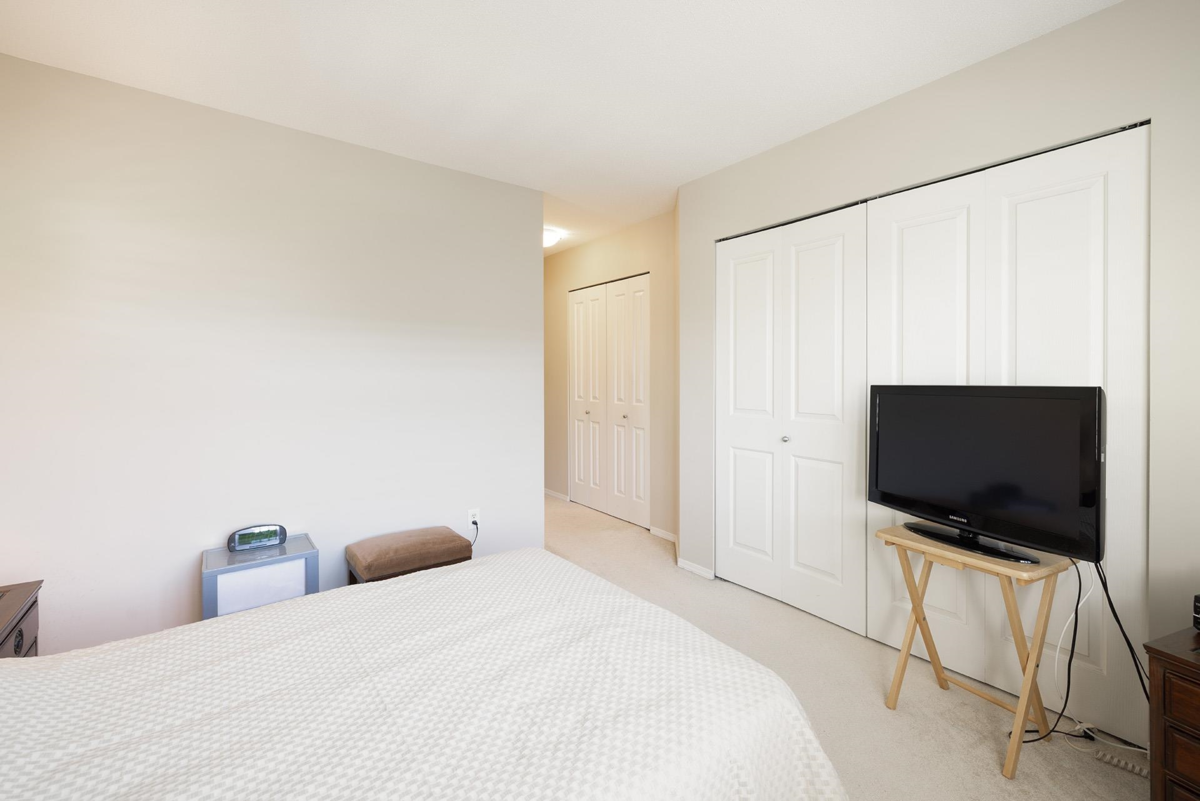 Laundry Room Photo of 1 9333 Sills Avenue, Richmond, BC