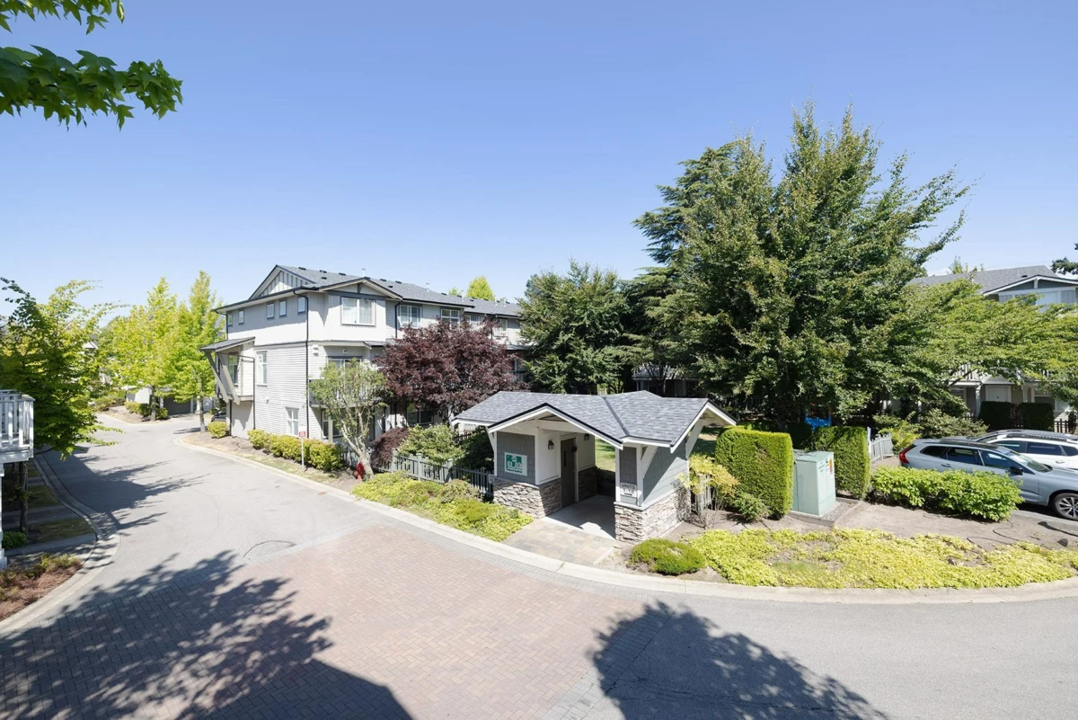 Outdoor Deck Photo of 1 9333 Sills Avenue, Richmond, BC