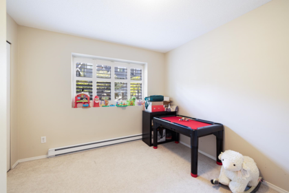 Hallway Photo of 1 9333 Sills Avenue, Richmond, BC