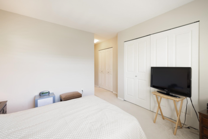 Laundry Room Photo of 1 9333 Sills Avenue, Richmond, BC