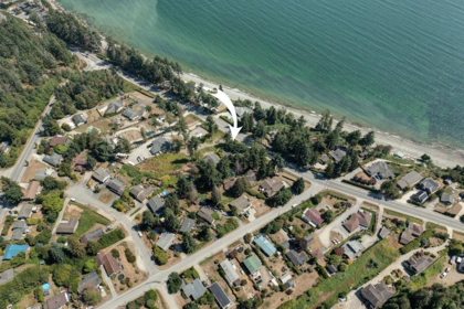 6180 Sunshine Coast Highway, Sechelt, BC, Sechelt — Single Family Residence for sale