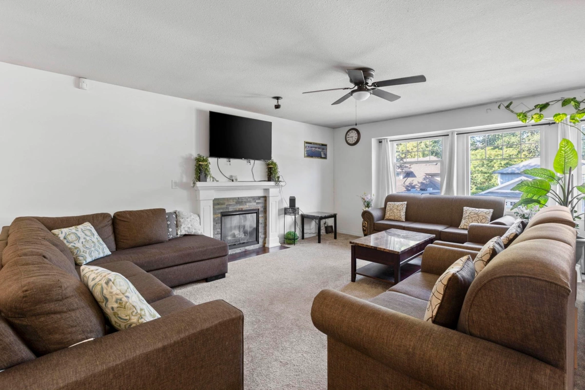 Dining Area Photo of 30842 Osprey Drive, Abbotsford, BC