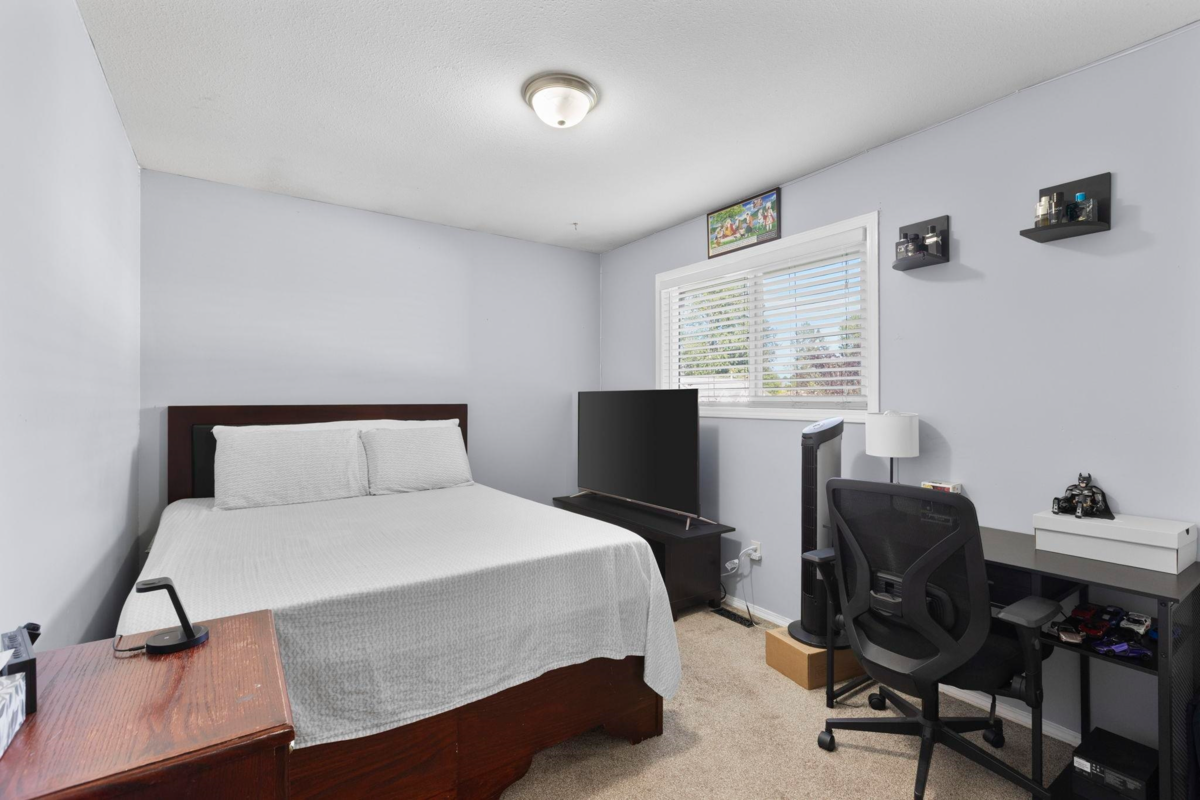 Entry Foyer Photo of 30842 Osprey Drive, Abbotsford, BC