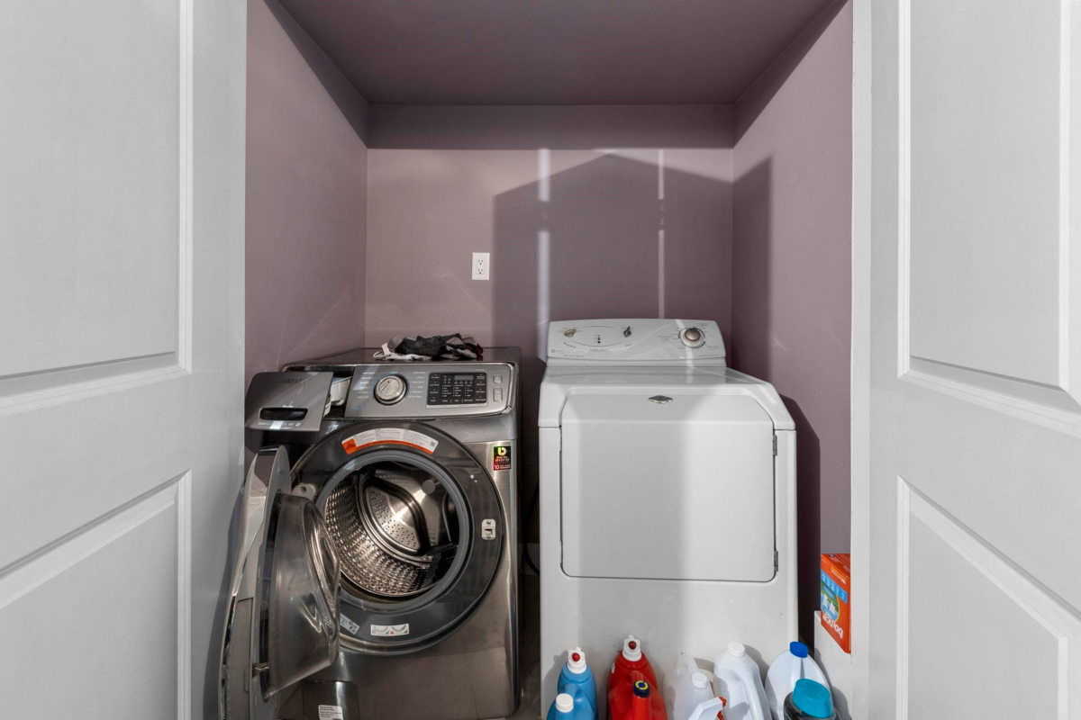 Neighborhood Park Photo Near 30842 Osprey Drive, Abbotsford, BC