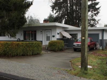 516 Cochrane Avenue, Coquitlam, BC, Coquitlam — Single Family Residence for sale