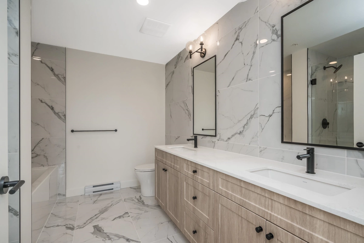 Living Room Photo of 512 19979 76 Avenue, Langley, BC