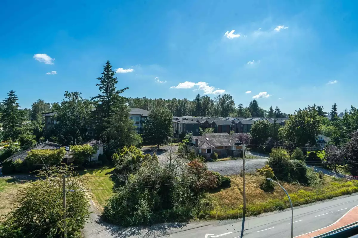 Outdoor Patio Photo of 512 19979 76 Avenue, Langley, BC