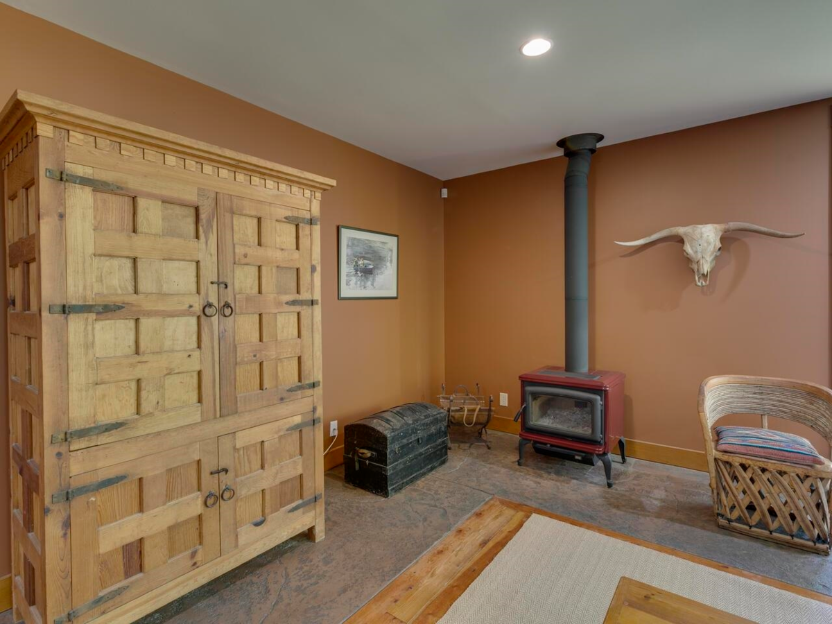 Bedroom 3 Photo of 11038 Greenwood Drive, Mission, BC