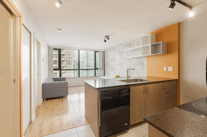 2304 977 Mainland Street, Vancouver, BC, Vancouver — Apartment/Condo for sale