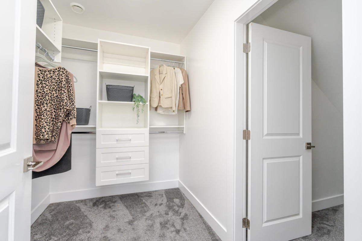 Hallway Photo of 104 9384 Fletcher Street, Chilliwack, BC