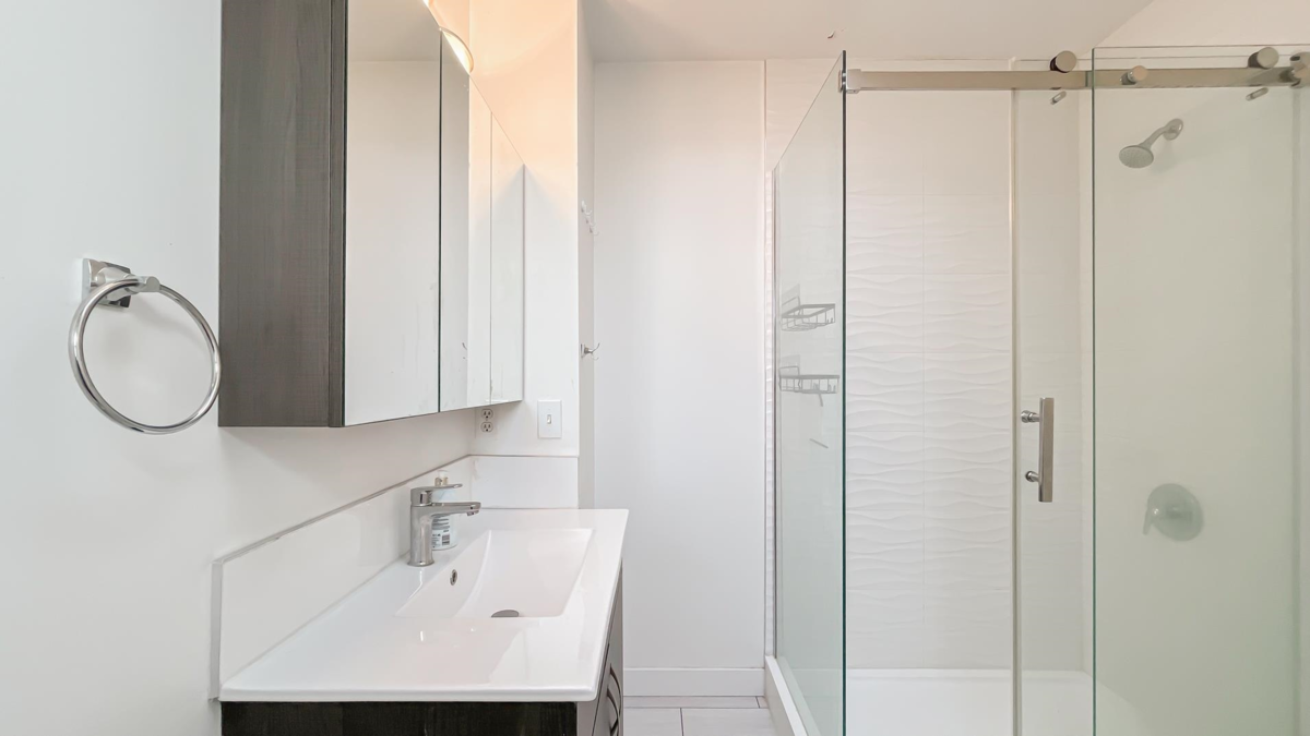 Garage Interior Photo of 736 E 55th Avenue, Vancouver, BC