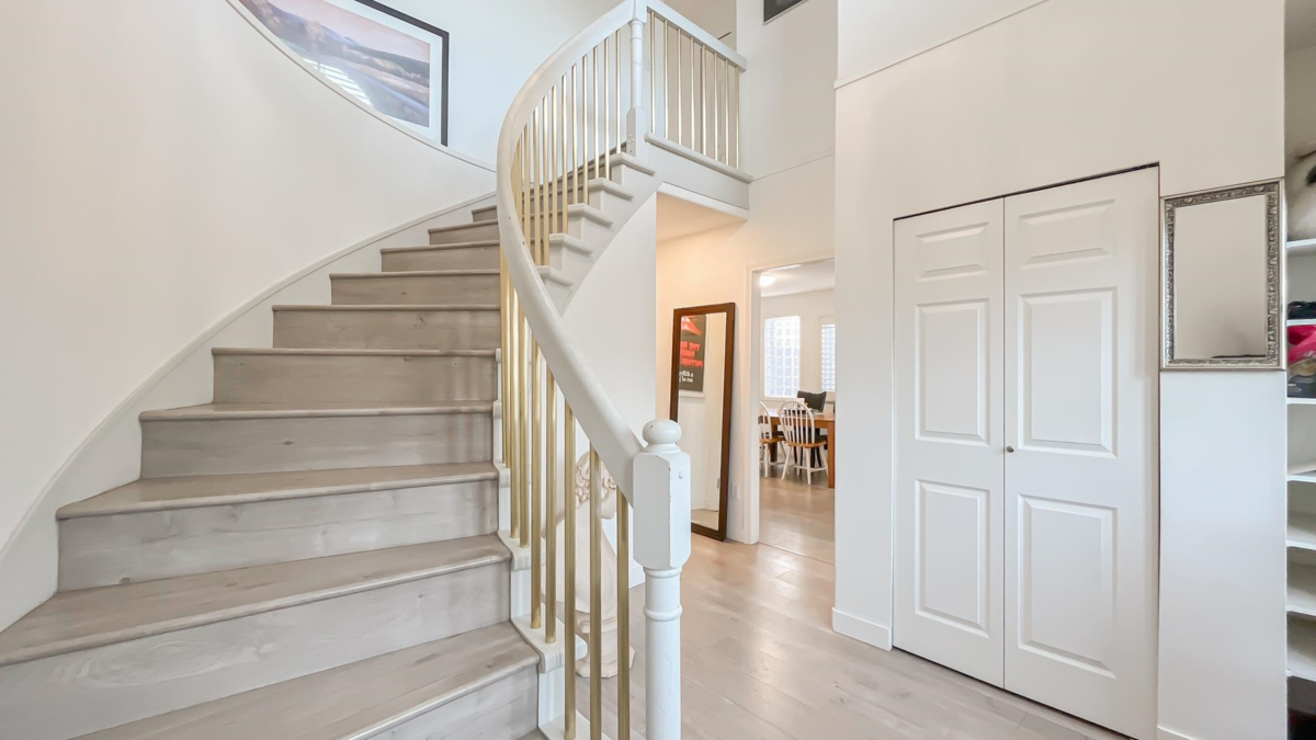 Living Room Photo of 736 E 55th Avenue, Vancouver, BC