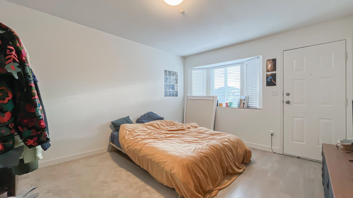 Primary Bathroom Photo of 736 E 55th Avenue, Vancouver, BC