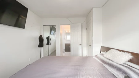 Hallway Photo of 736 E 55th Avenue, Vancouver, BC