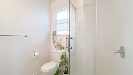 Laundry Room Photo of 736 E 55th Avenue, Vancouver, BC