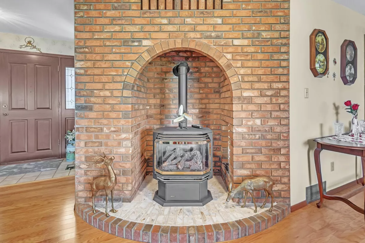 Bedroom 3 Photo of 45360 Magdalena Place, Cultus Lake, BC