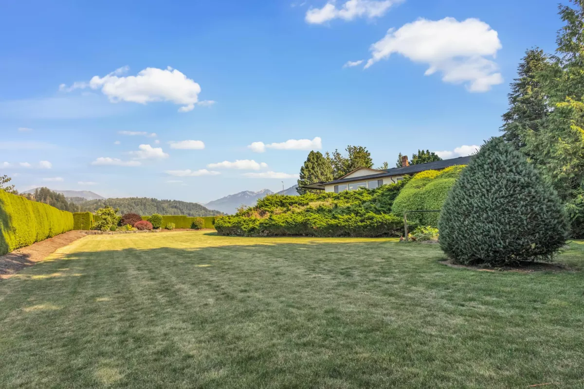 Family Room Photo of 45360 Magdalena Place, Cultus Lake, BC