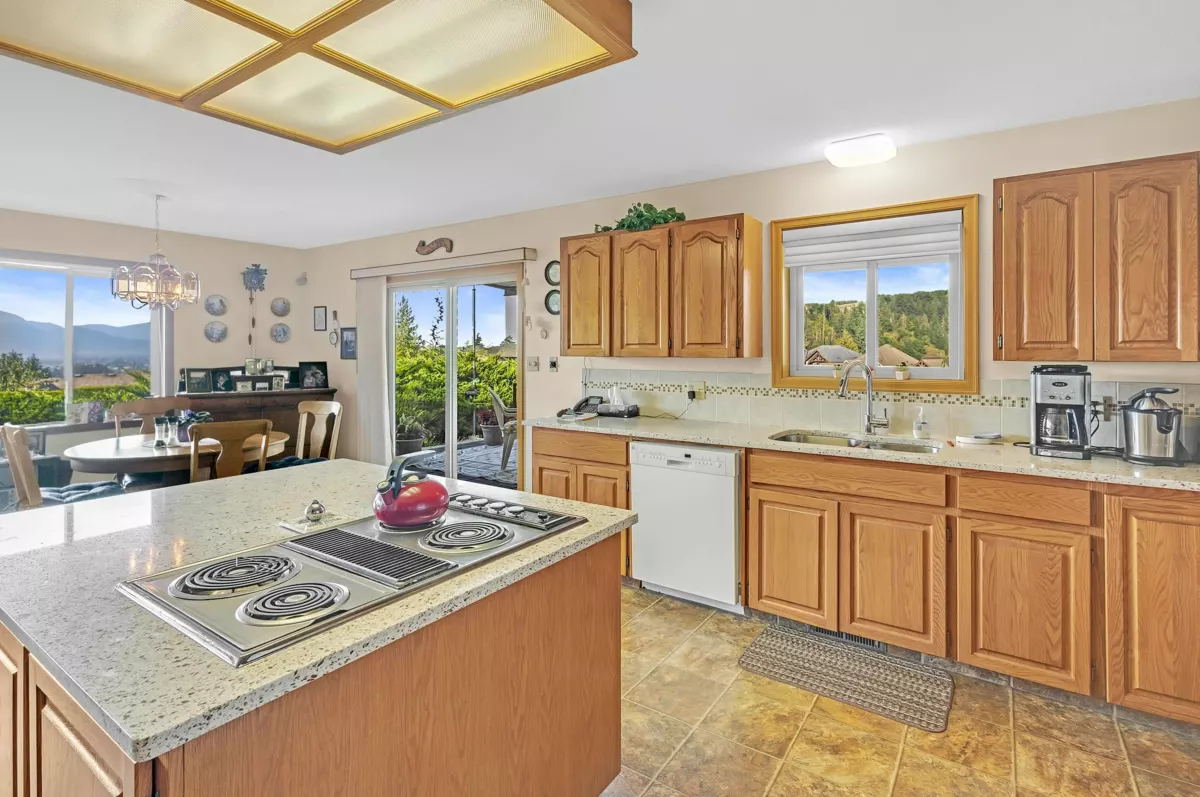 Powder Room Photo of 45360 Magdalena Place, Cultus Lake, BC