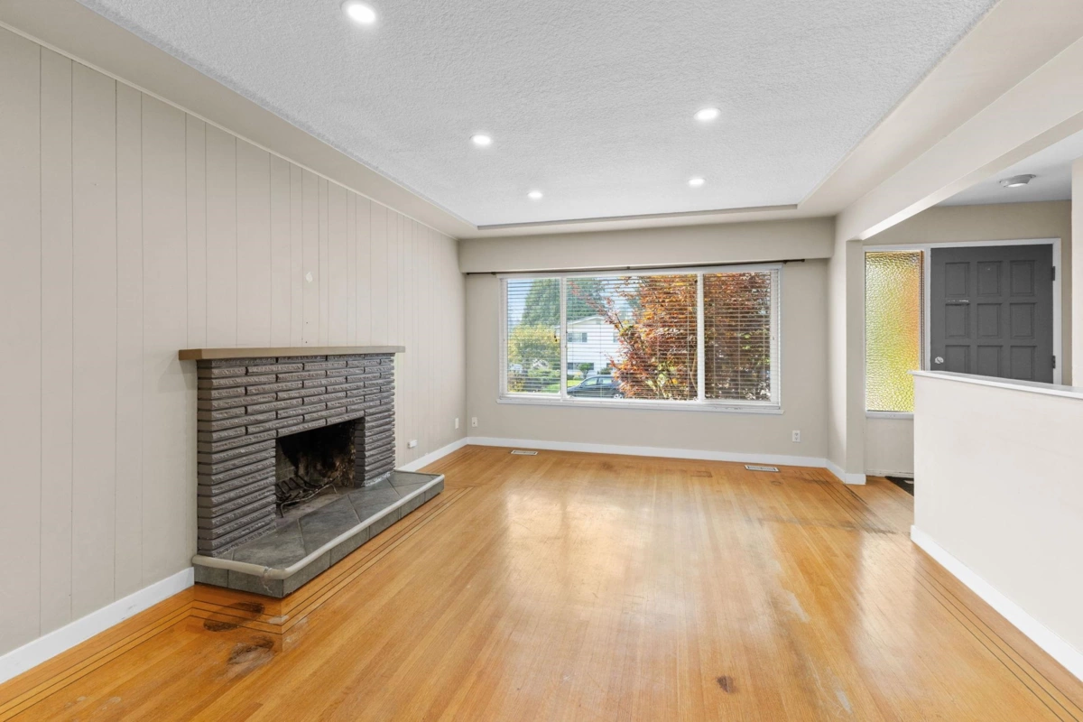 Dining Area Photo of 695 Newport Street, Coquitlam, BC