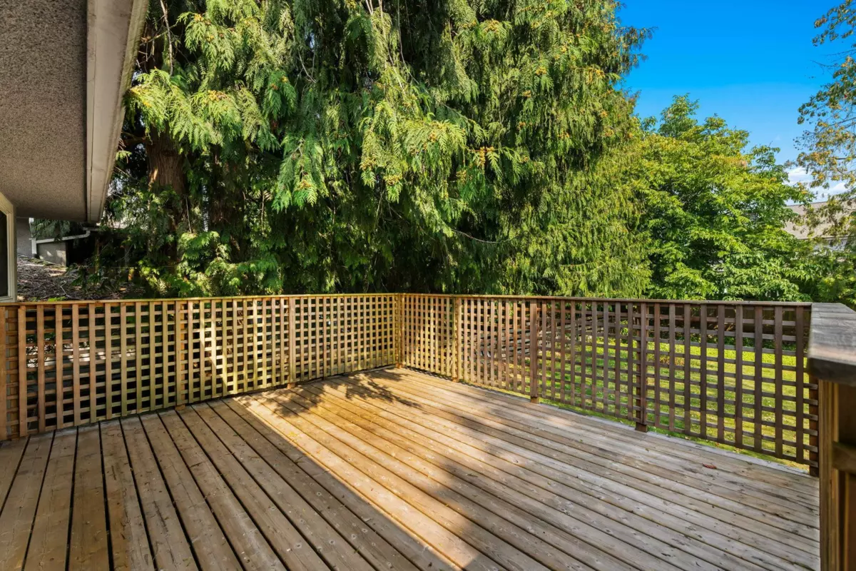 Entry Foyer Photo of 695 Newport Street, Coquitlam, BC
