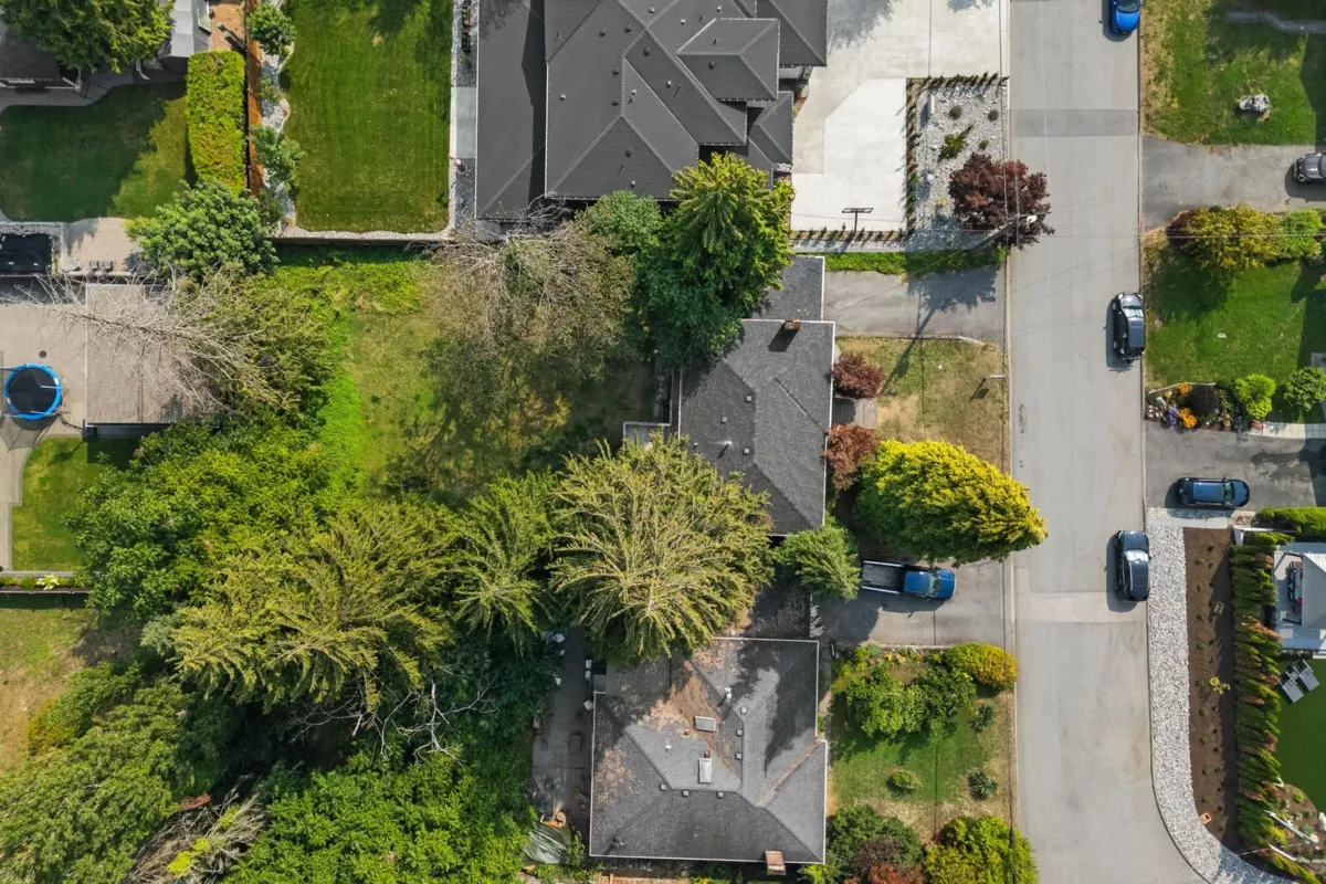Hot Tub / Spa Photo of 695 Newport Street, Coquitlam, BC