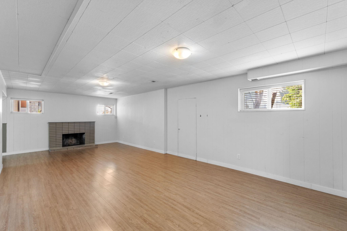 Loft / Bonus Room Photo of 695 Newport Street, Coquitlam, BC