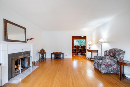 403 Sixth Avenue, New Westminster, BC, New Westminster — Single Family Residence for sale