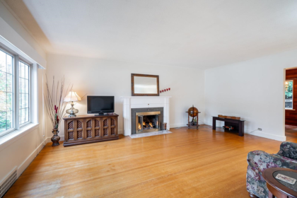 403 Sixth Avenue, New Westminster, BC, New Westminster — Single Family Residence for sale