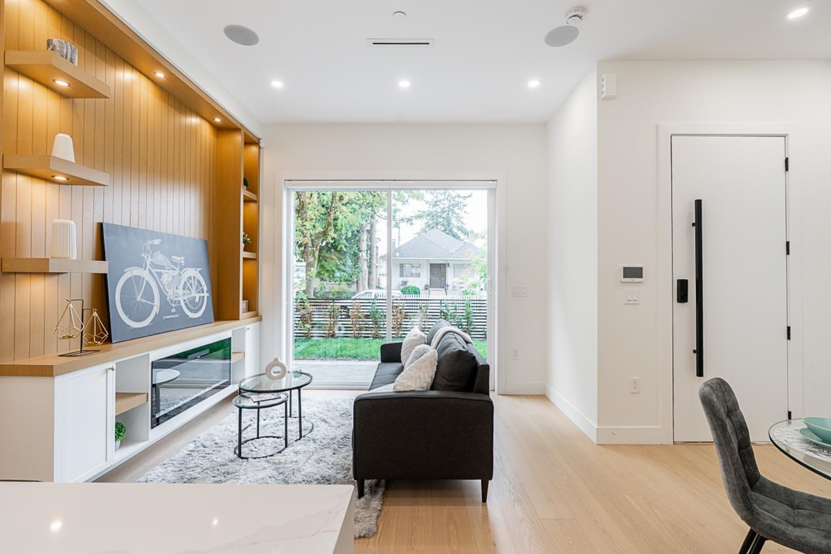 Breakfast Nook Photo of 1 5304 Elgin Street, Vancouver, BC