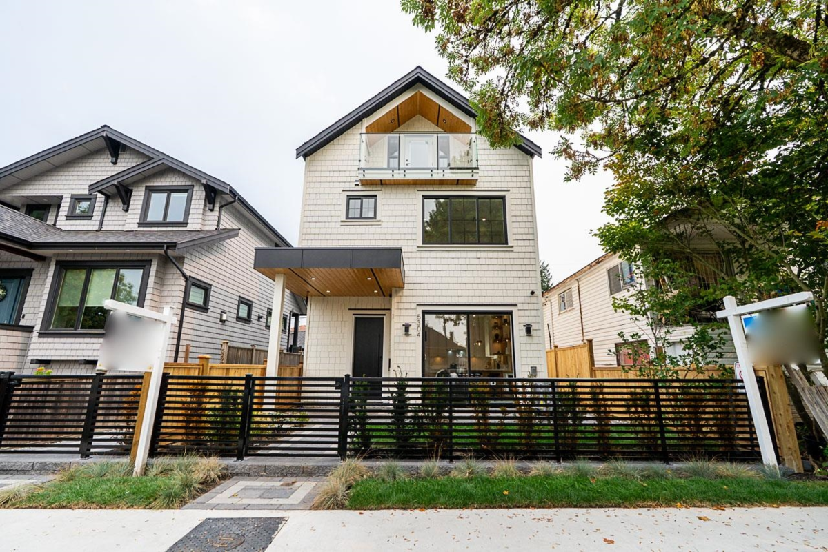 Exterior Rear Photo of 1 5304 Elgin Street, Vancouver, BC