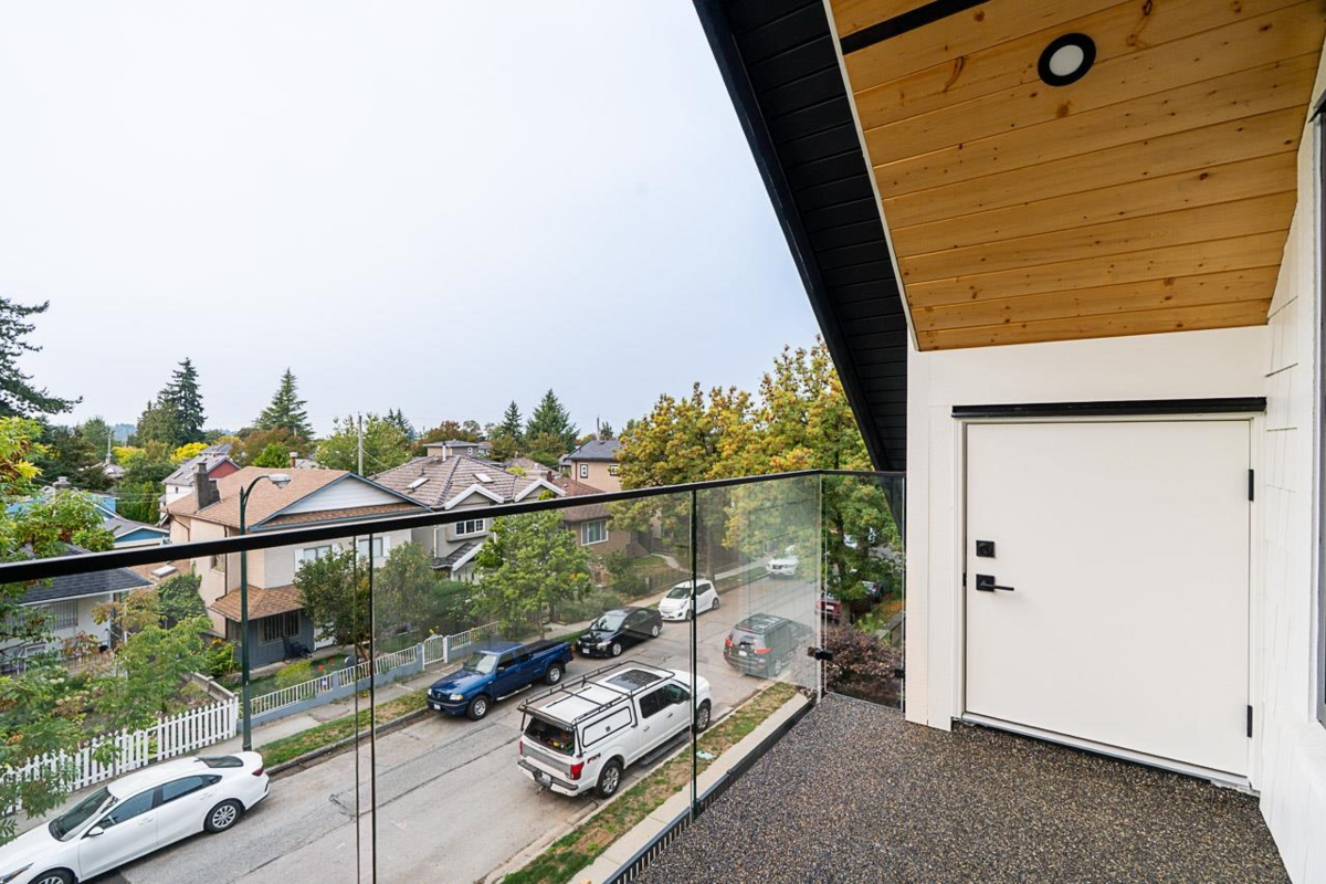 Garage Interior Photo of 1 5304 Elgin Street, Vancouver, BC