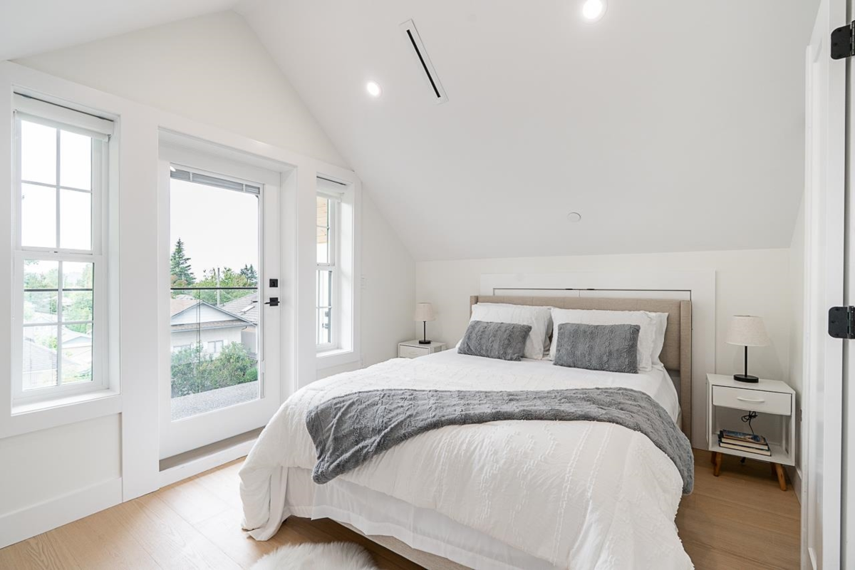 Mudroom Photo of 1 5304 Elgin Street, Vancouver, BC