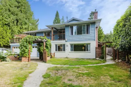 7838 Redrooffs Road, Halfmoon Bay, BC, Halfmoon Bay — Single Family Residence for sale